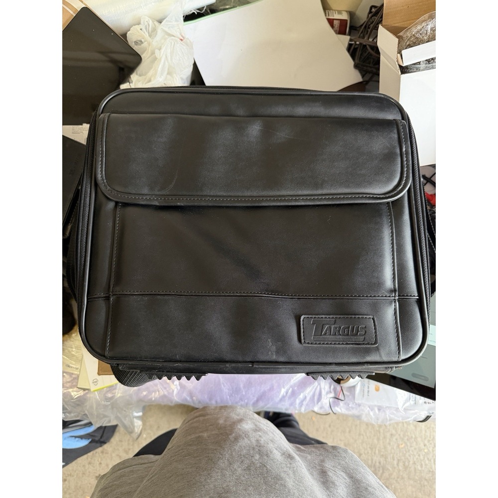 Targus Black Leather‎ Laptop Bag Briefcase Fits 15.6" Padded Compartments
